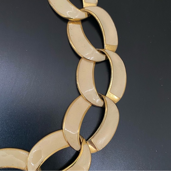 Vintage Unsigned Enameled Cream Gold-tone Chunky Chain Necklace 138g. - Picture 11 of 15